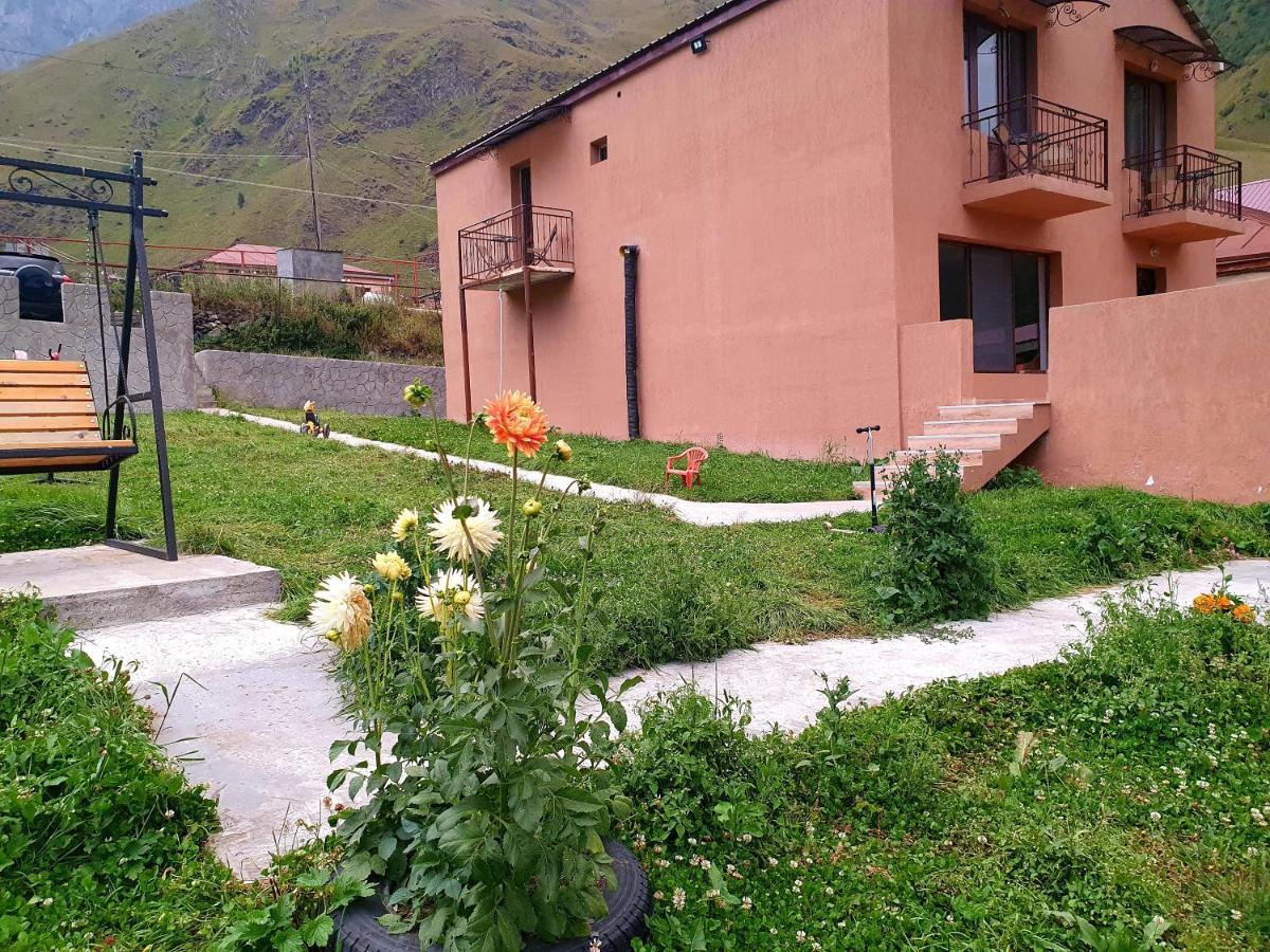 Nikolo Inn Kazbegi Dış mekan fotoğraf