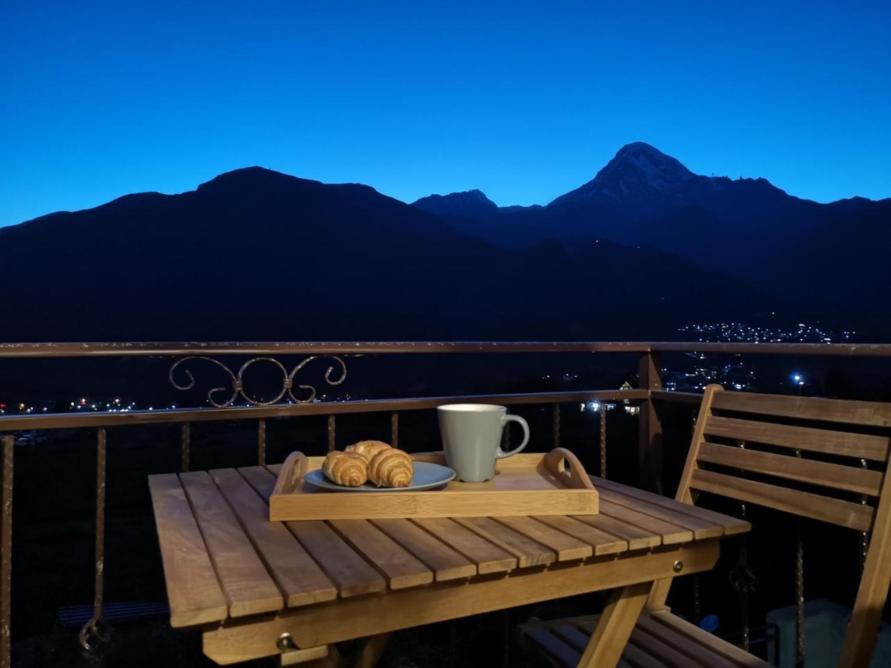 Nikolo Inn Kazbegi Dış mekan fotoğraf